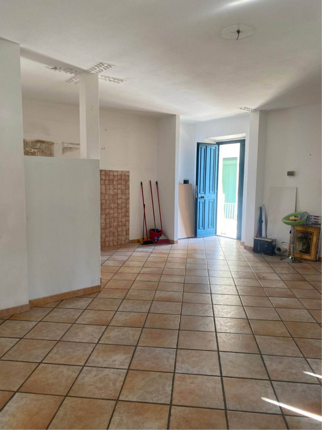 Appartamento in Affitto a Massa