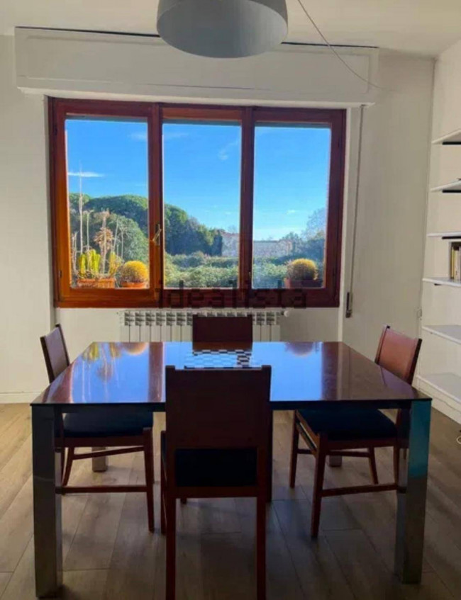 Appartamento in Affitto a Carrara