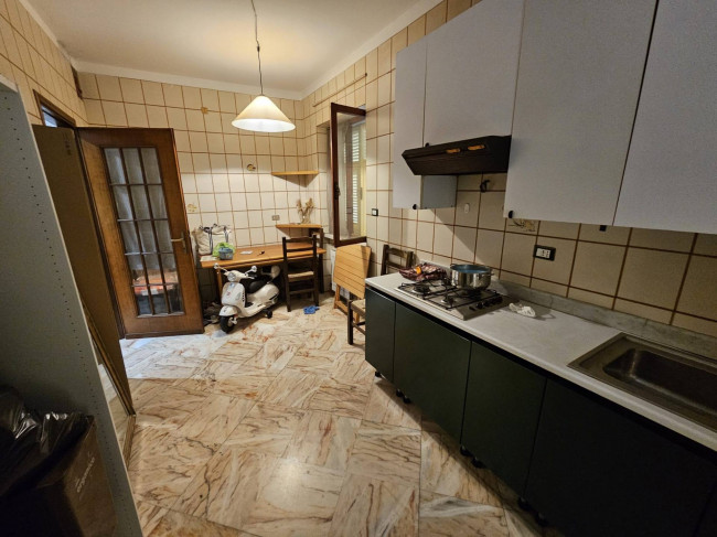 Appartamento in Affitto a Carrara