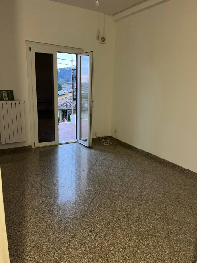 Appartamento in Affitto a Massa