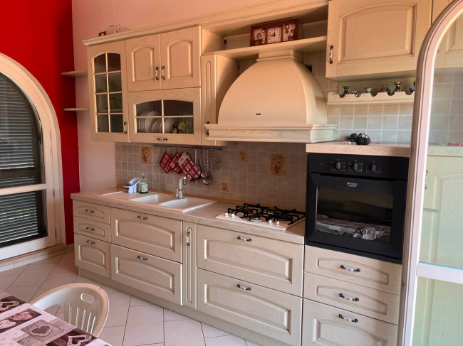 Appartamento in Affitto a Massa