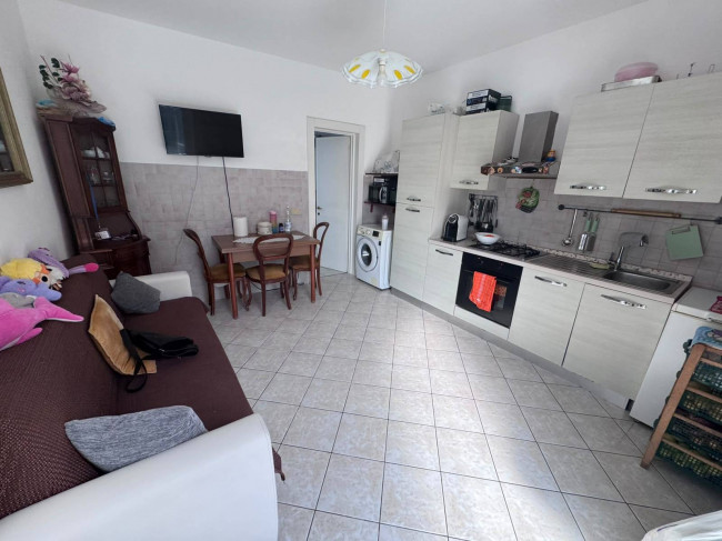 casa semindipendente in Affitto a Massa