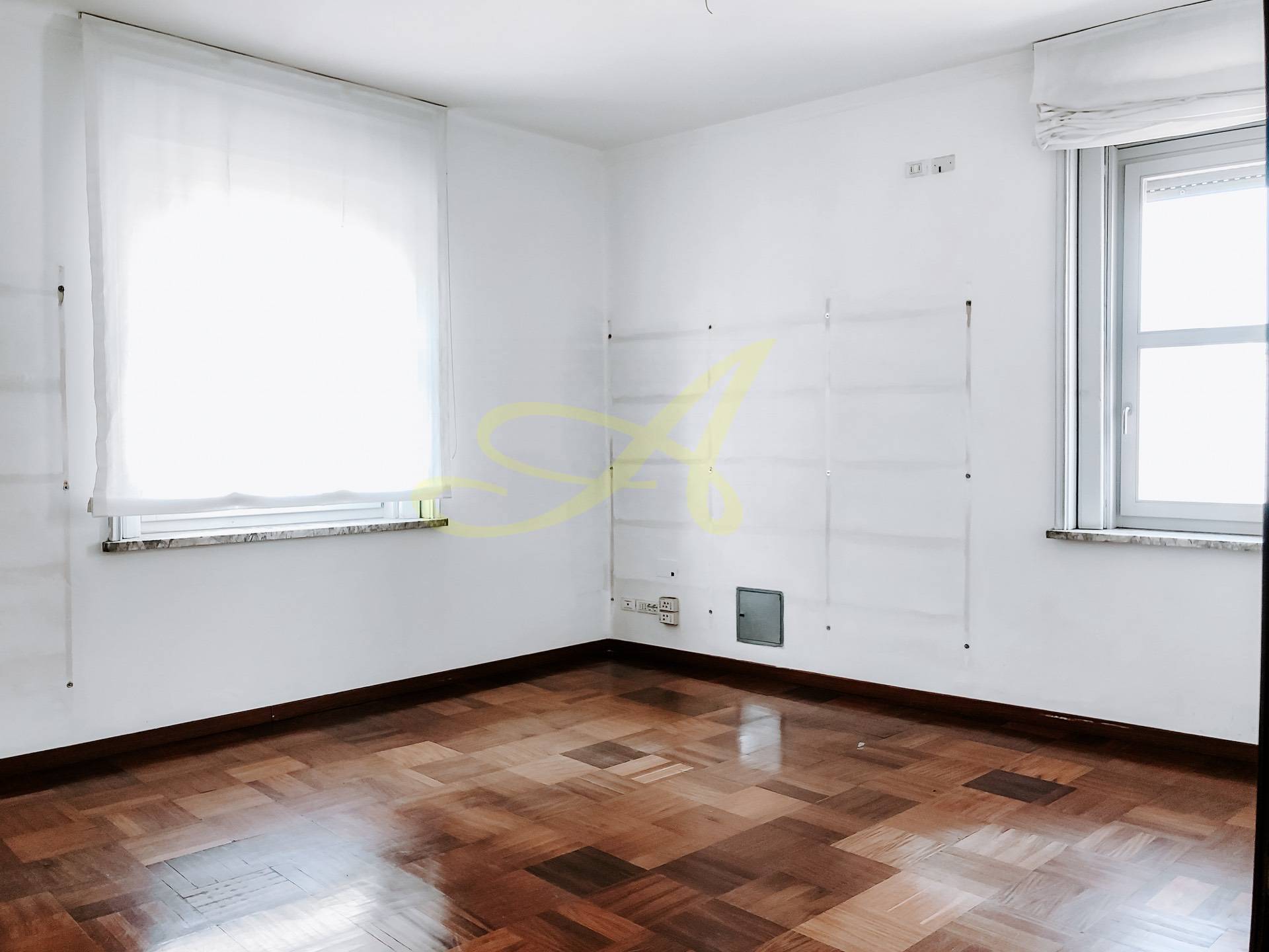 Ufficio - Loc.Com. MILANO affitto  Centro Storico  Adigrat Real Estate