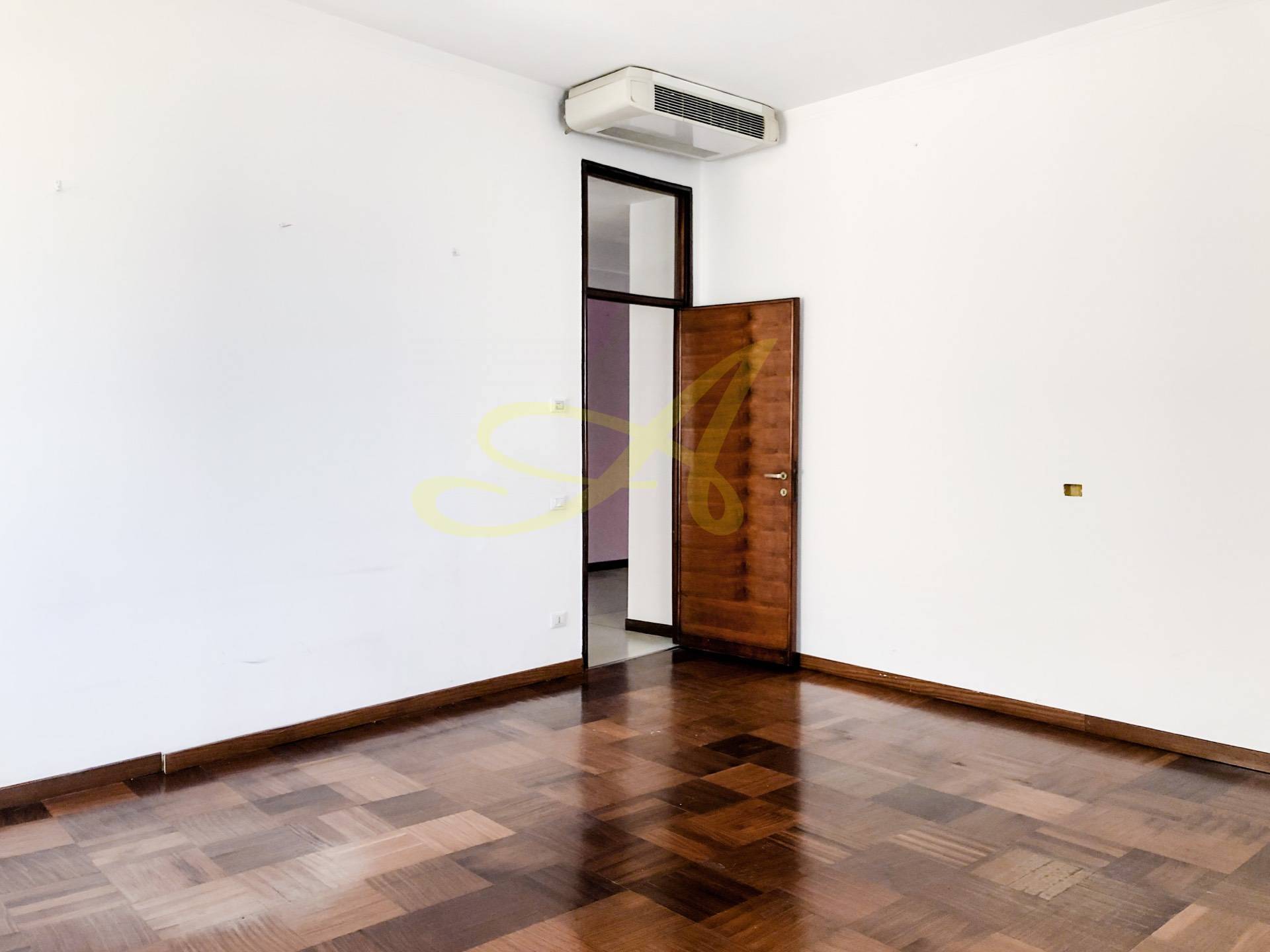 Ufficio - Loc.Com. MILANO vendita  Centro Storico  Adigrat Real Estate
