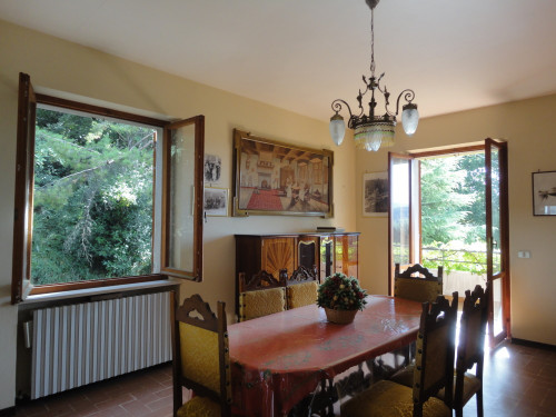 Villa in vendita a Cupramontana (AN)