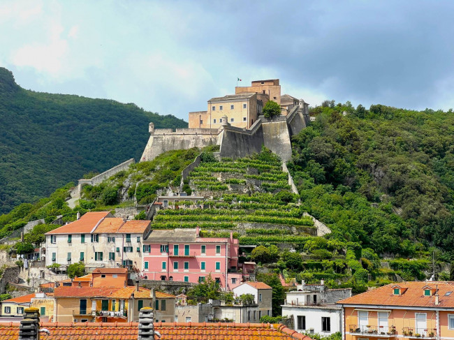 Appartamento in vendita a Finalborgo, Finale Ligure (SV)