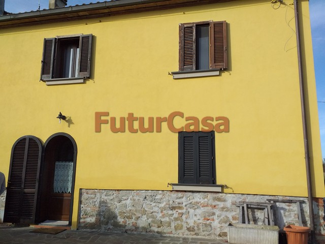  castelfranco di sotto vendita quart: orentano immobiliare futurcasa