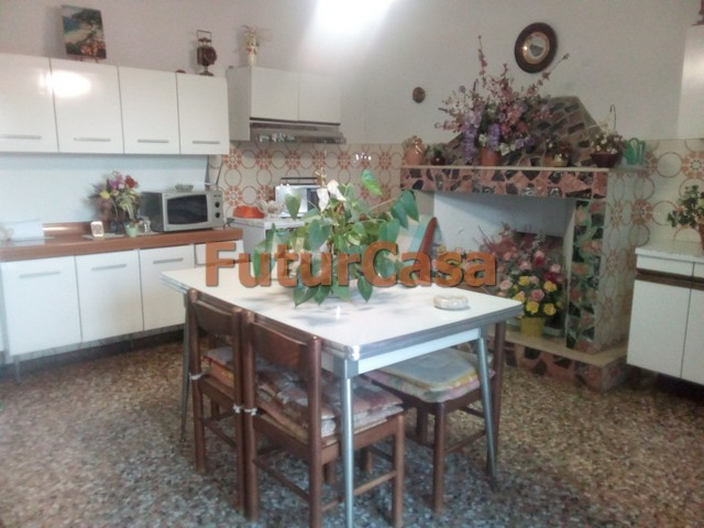 Villa Unifamiliare - Indipendente CHIESINA UZZANESE vendita    Immobiliare FuturCasa