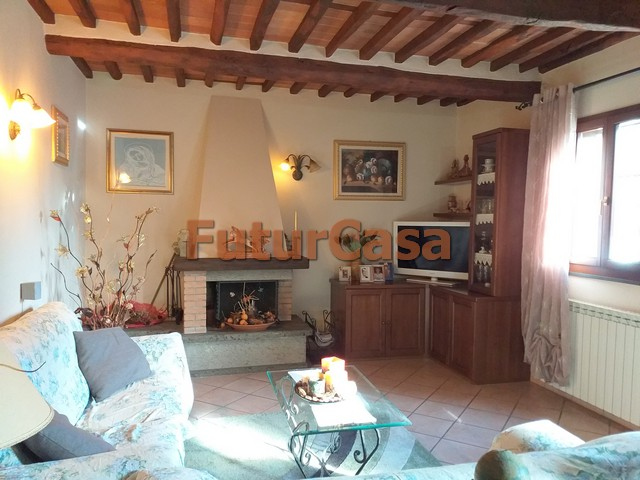  castelfranco di sotto vendita quart: orentano immobiliare futurcasa