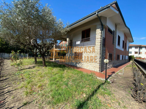 Casa singola in Vendita a Altopascio