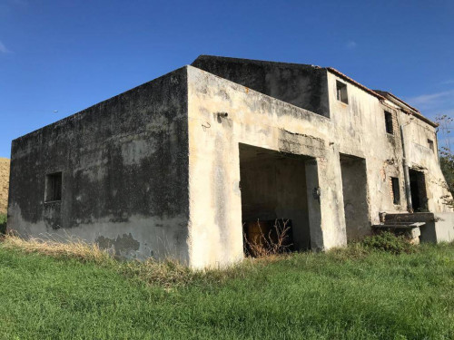 Rustico in vendita a Ponzano, Civitella Del Tronto (TE)