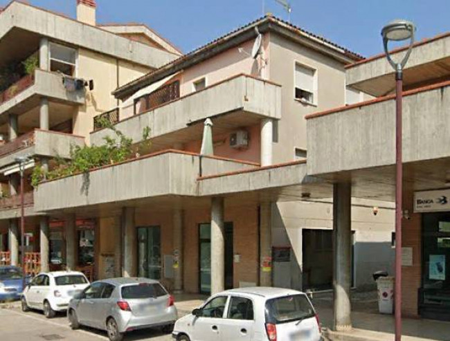 Locale commerciale in Affitto/Vendita a Giulianova