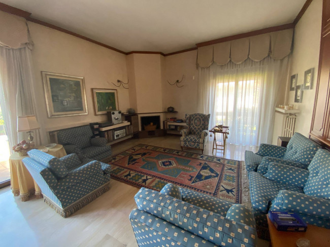 Villa in vendita a Cerro Maggiore (MI)