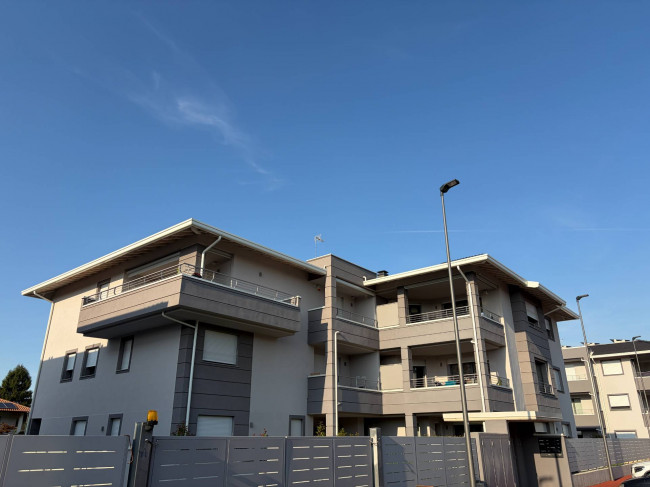 Appartamento in Vendita a Solbiate Olona