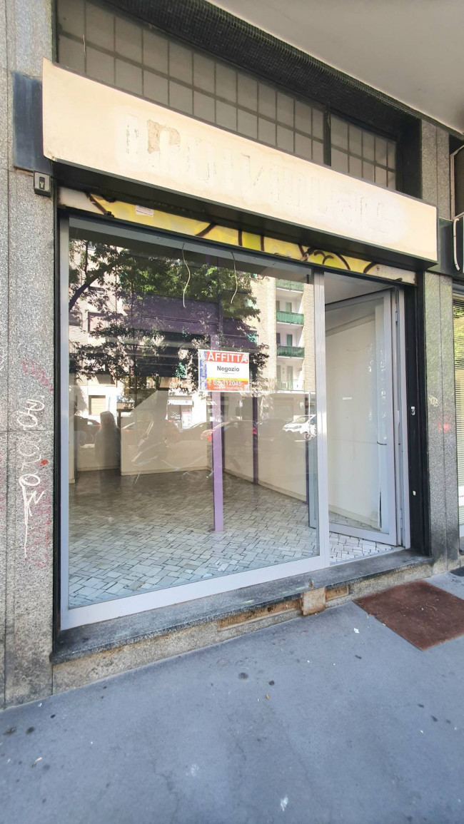 Locale commerciale in Affitto a Milano