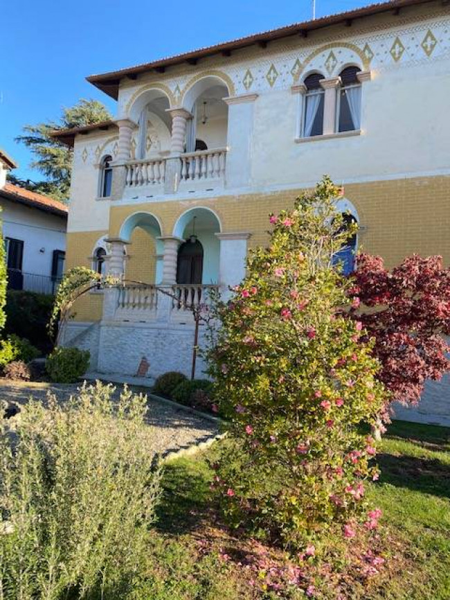 Casa singola in Vendita a Bra