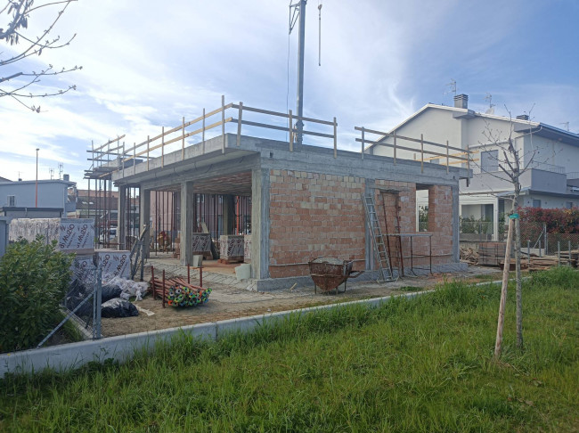 Casa indipendente in vendita a Cesena (FC)