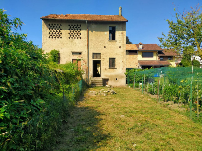 Rustico in vendita a Sumirago (VA)