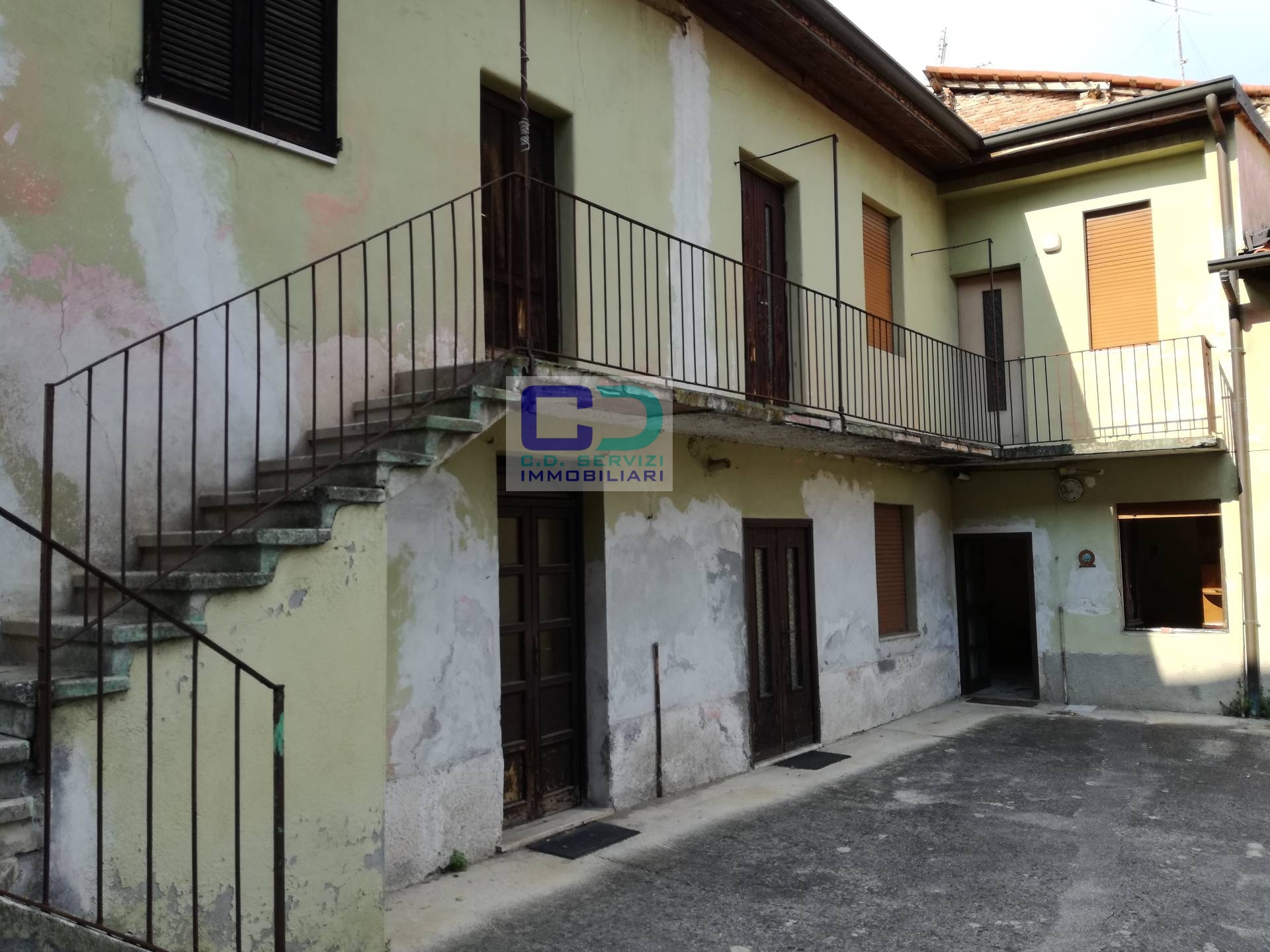 Rustico - Cascina CISERANO vendita    CD SERVIZI IMMOBILIARI Di COLNAGO DANIELA