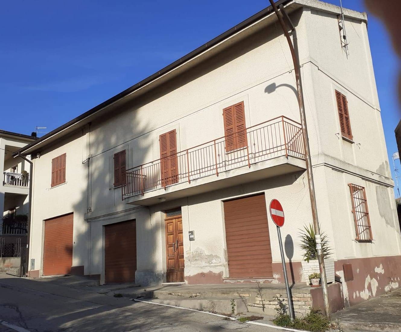 Casa indipendente in vendita a Collecorvino (PE)