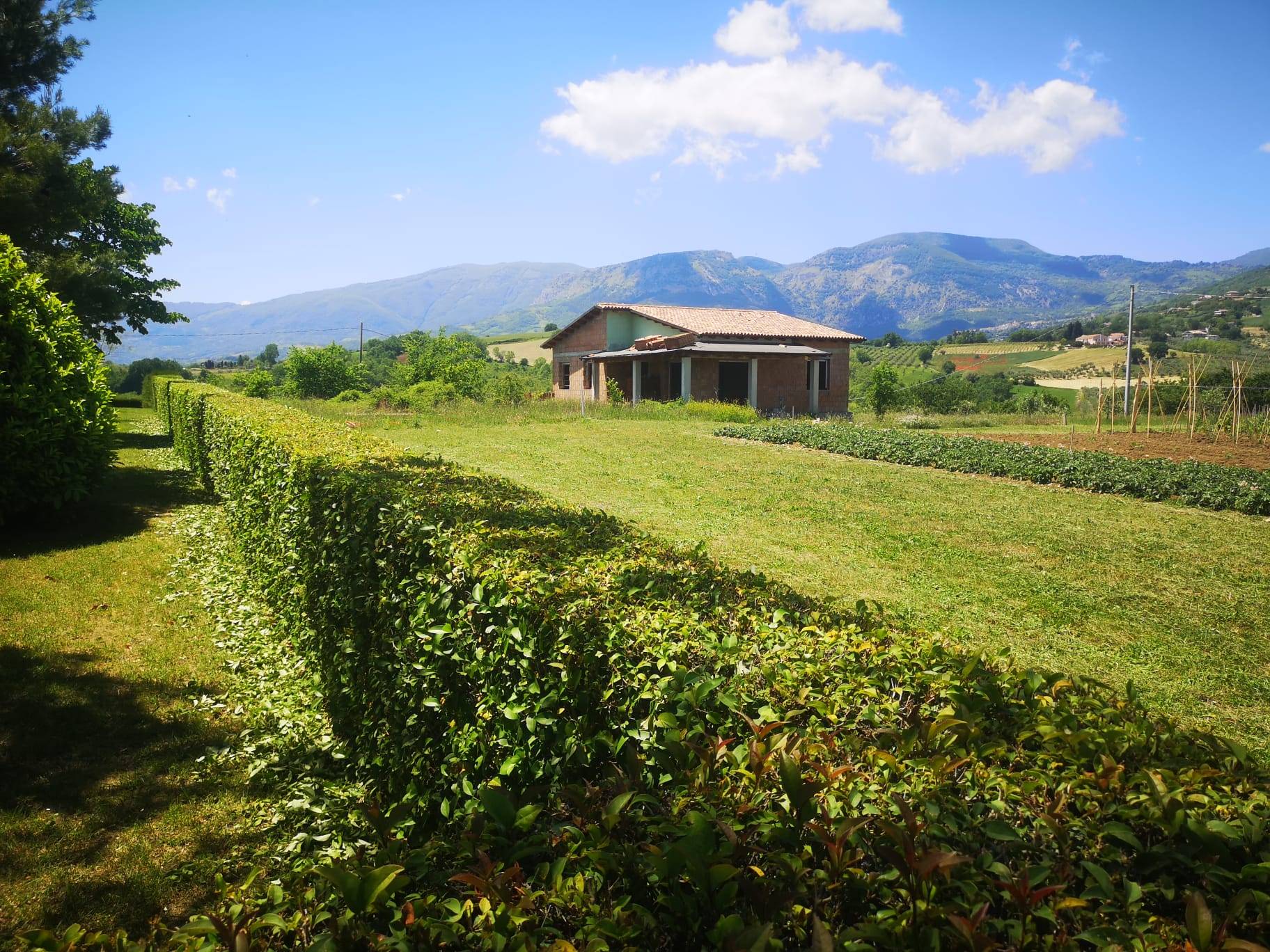 Rustico in Vendita a Loreto Aprutino Cod. 628