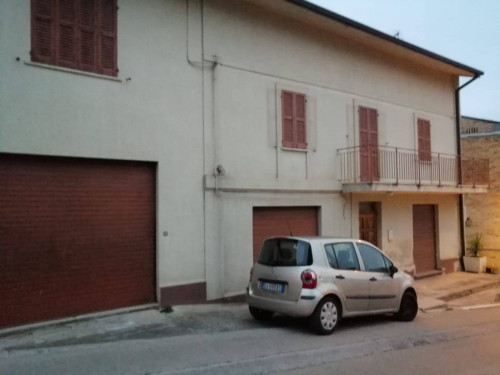 Casa indipendente in vendita a Collecorvino (PE)