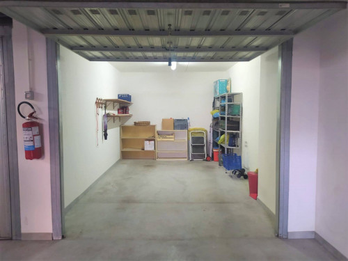 Box o garage in Vendita a Pescara