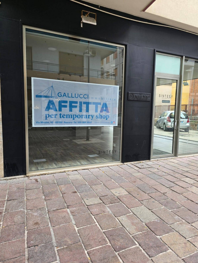 Fondo commerciale in affitto a Pescara (PE)