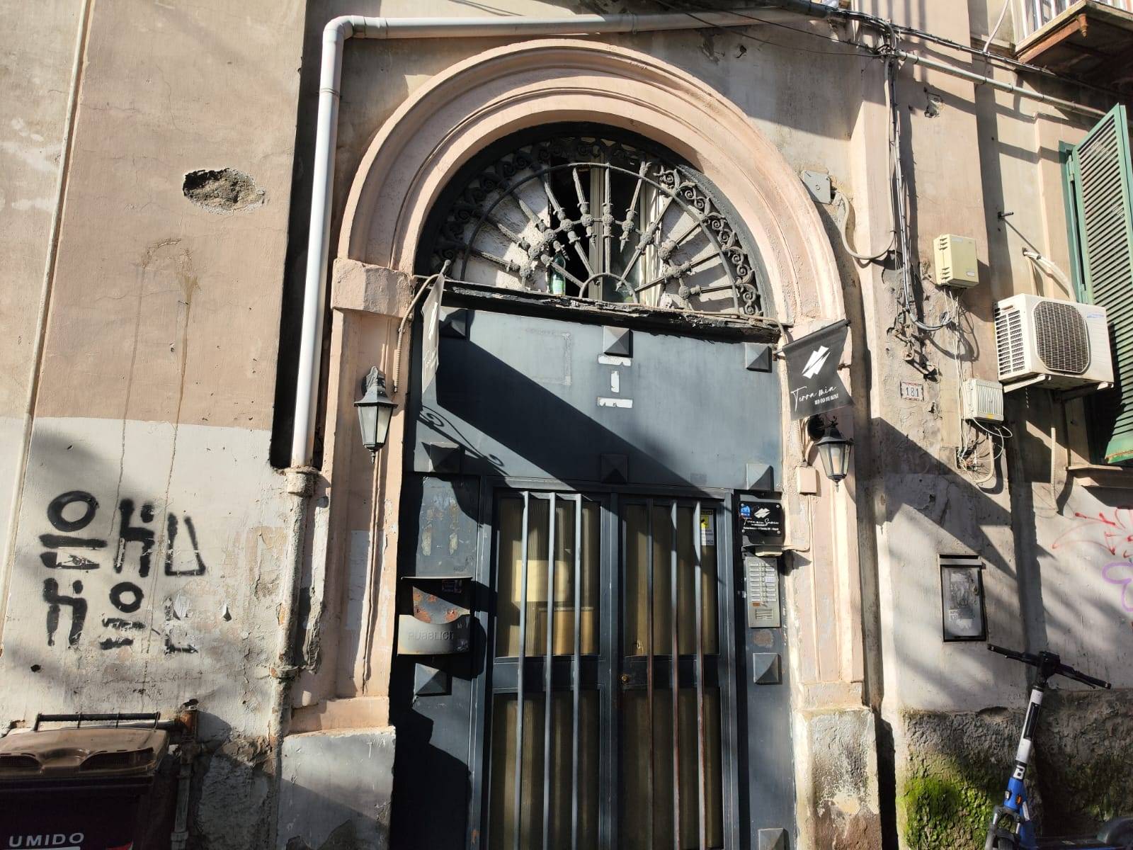 Appartamento in vendita a Napoli (NA)