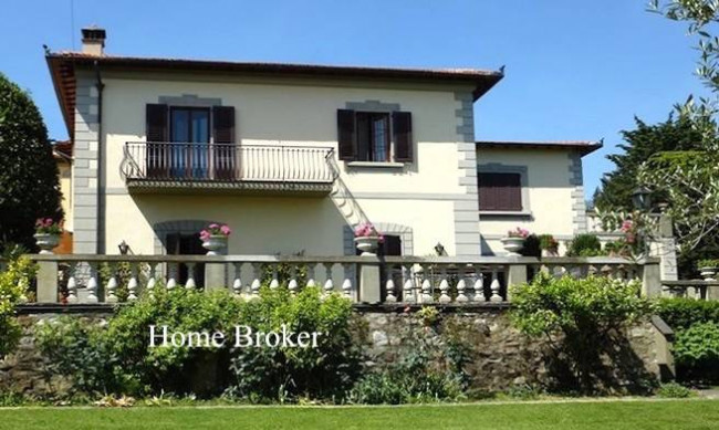 Villa in Vendita a Firenze