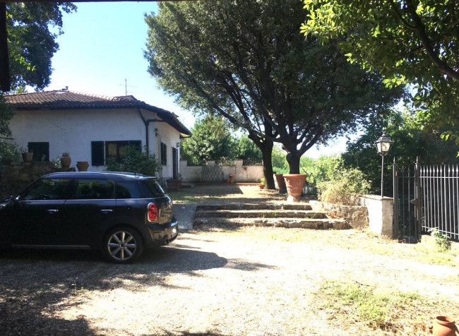 Casa singola in Vendita a Firenze