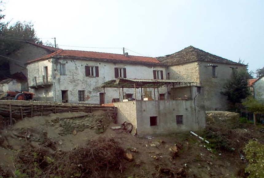 Casa Rustica in Vendita a Roccaverano