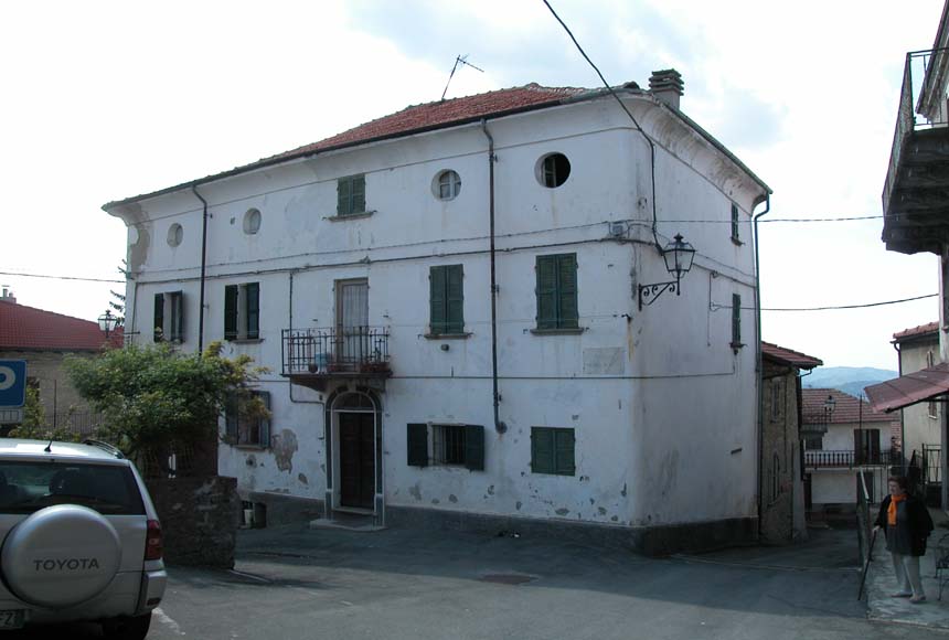 Casa - Semindipendente in Vendita a Roccaverano