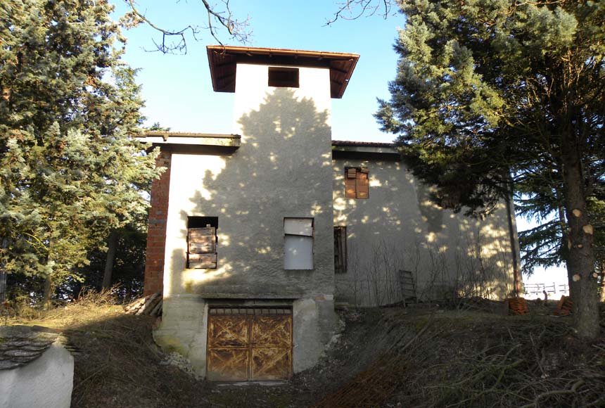 Casa in Vendita a Merana