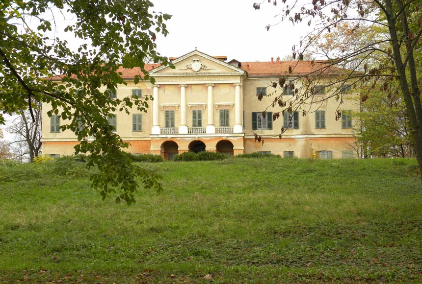 Villa Padronale in Vendita a Cairo Montenotte