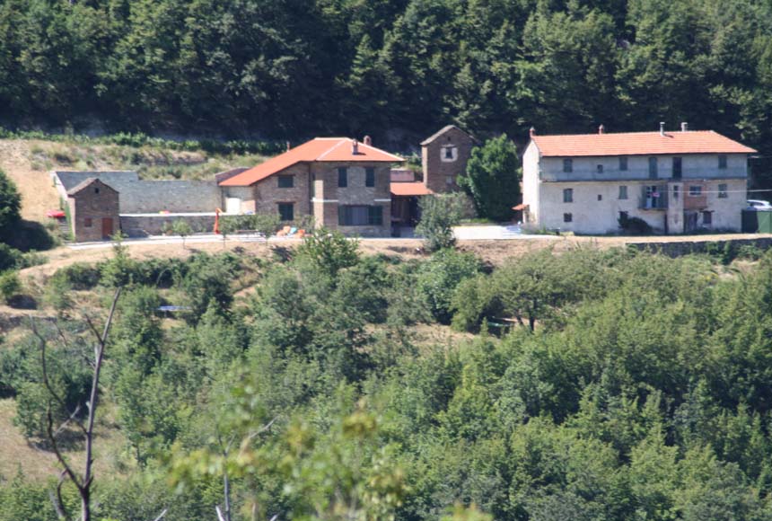 Bauernhof in Kauf bis Castelletto Uzzone