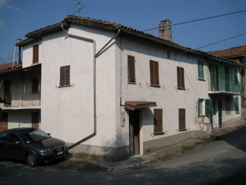 Haus - Halb Frei Stehend in Kauf bis Spigno Monferrato