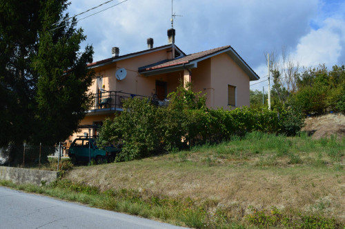 Villa / House for Sale to Piana Crixia