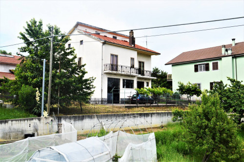Villa / Villetta in Vendita a Cosseria