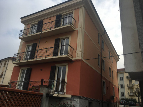 Apartment for Sale to Cengio