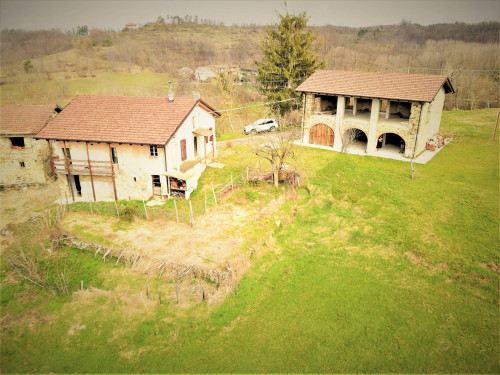 Country House (rustic) for Sale to Dego