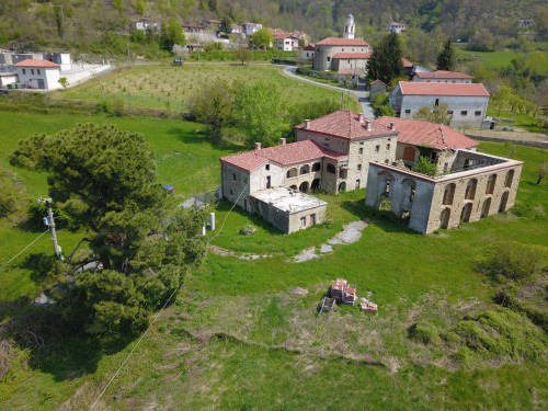 Country House (rustic) for Sale to Serole
