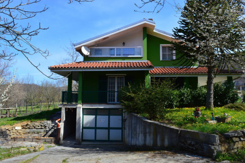 Villa / House for Sale to Cairo Montenotte