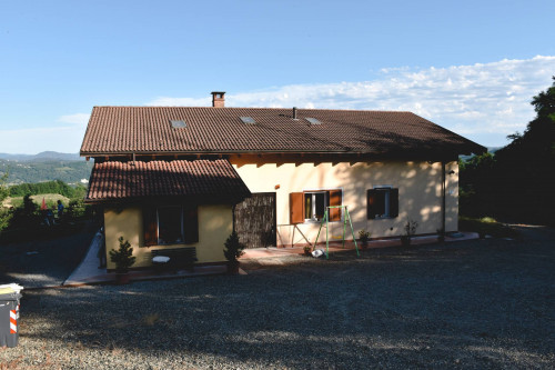 Villa Padronale in Vendita a Acqui Terme