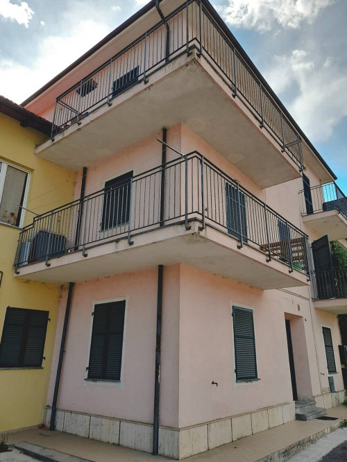 Apartment for Sale to Millesimo