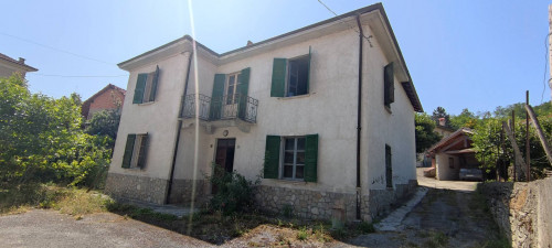 House for Sale to Saliceto