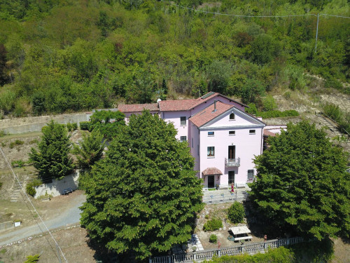 Bürgerhaus in Kauf bis Acqui Terme