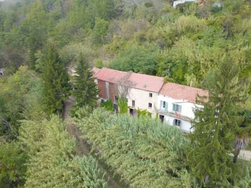 Casa Rustica in Vendita a Loazzolo