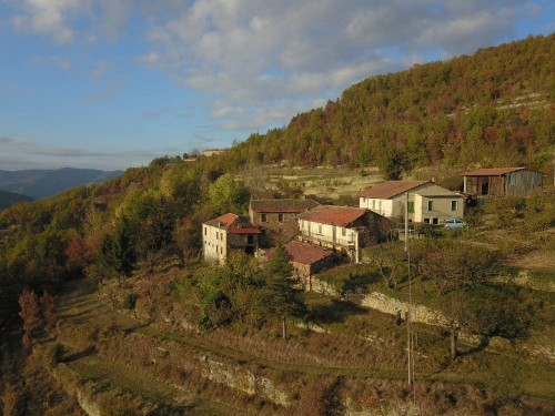 Country House (rustic) for Sale to Cortemilia