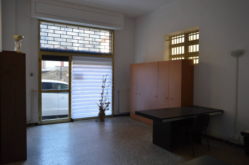 Locale Commerciale / Negozio in Affitto/Vendita a Cairo Montenotte